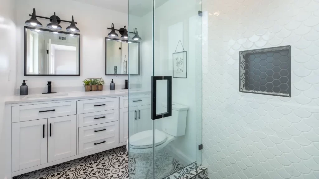 Glass Enclosures: Bringing Modern Elegance to Your Bathroom