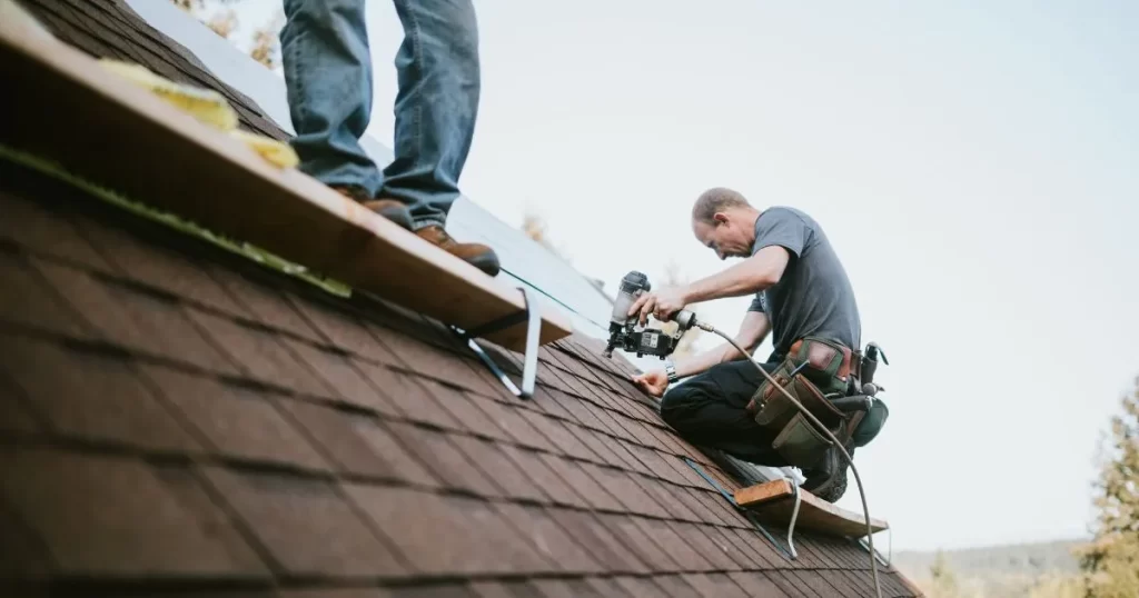 How to Obtain a Roofing Contractor License: Step-by-Step